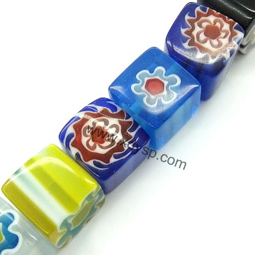方形单花琉璃珠
